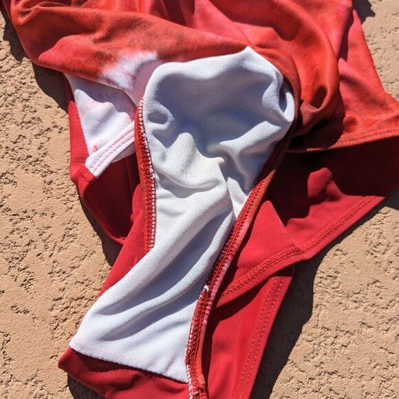 Women's marble red/white one-piece swimsuit - Picture 12 of 16